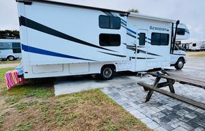 Big Bertha- Pet Friendly RV