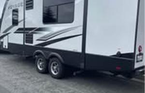 Serenity on Wheels: Spacious Winnebago  for Two