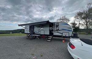 Adventurer - Spacious and Pet-Friendly Getaway