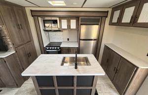 2020 Avenger 32QBI RV rental photo 16