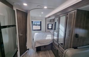 New 2025 Qwest on Mercedes Benz, 25 feet