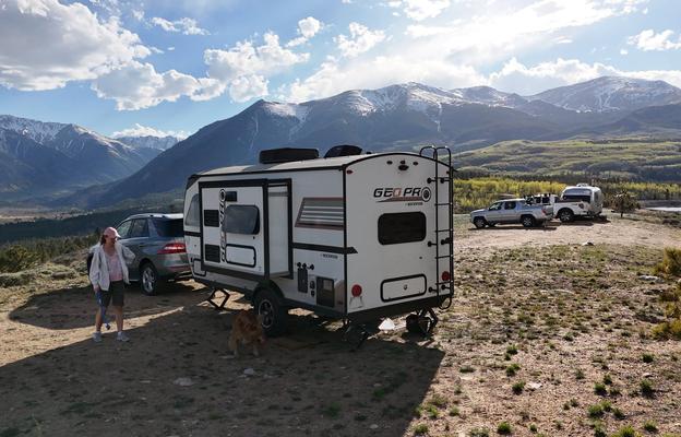 Off-Grid Geo Pro Bunkhouse Lithium lightweight