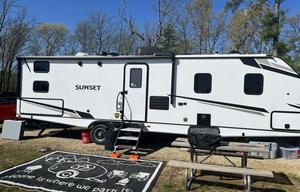 2022 CrossRoads RV Sunset Trail SS299QB