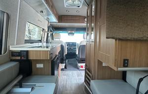 Luxury Mercedes Camper Van Easy Drive and Starlink