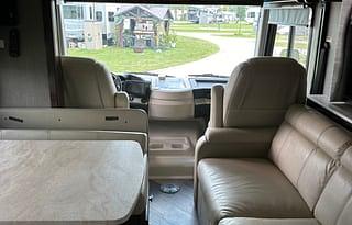 Fortis 33HB w/ Delivery, Sleeps 6-8