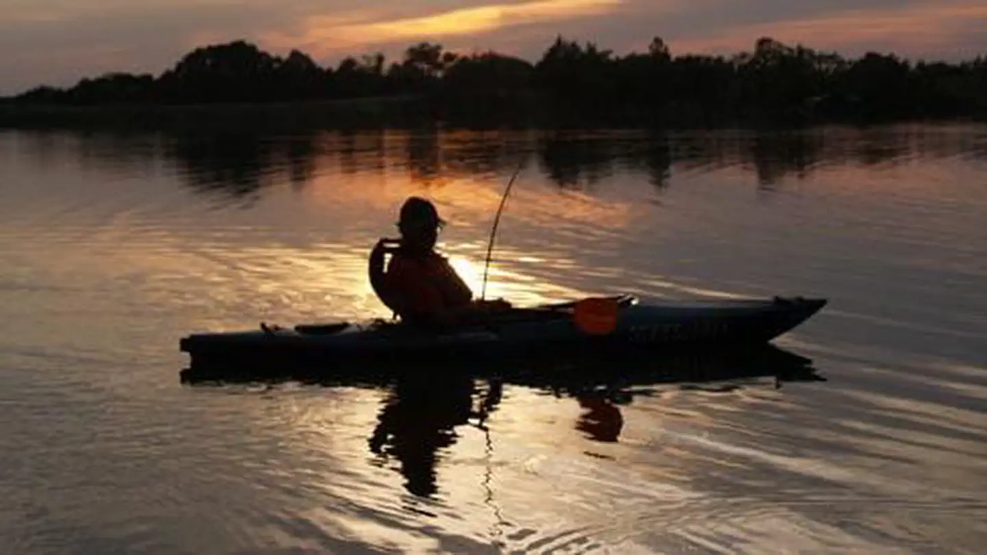 Veterans Lake Pavilion