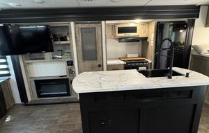 2022 Forest River RV Cherokee Alpha Wolf 26RL-L RV rental photo 13
