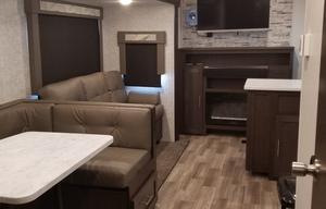 Luxurious Travel Trailer sleeps 10
