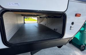36 ft 2024 Toy Hauler