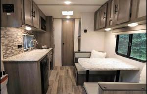 Cozy Family Bunkhouse Camper - Sleeps 5