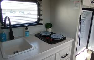 2026 LIGHTWEIGHT - SLEEPS 8 ANY TRUCK CAN PULL!