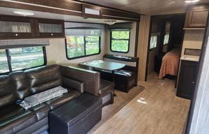 2018 Cruiser Shadow Cruiser 277BHS