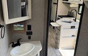 LAKE LIFE - 2022 Jayco Trailer - DELIVERY ONLY