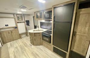 2023 Pioneer 270 Bunkhouse