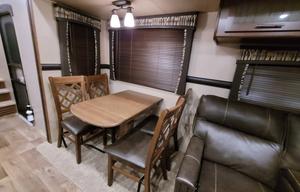 2018 CrossRoads **TWO BEDROOMS!!!**
