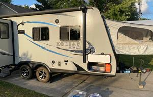 2019 Keystone RV Premier Ultra Lite 19FBPR