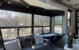 Spectacular and Super Comfortable Fifth Wheel