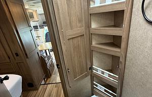 Pet Friendly Coachmen Freelander 21 RS