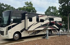 Thor Motor Coach Hurricane 34J