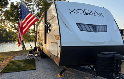 "Longhorn Explorer" Dutchmen Kodiak