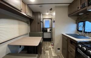 2022 Sunset Park RV Sun-Lite Classic 16BH RV rental photo 7