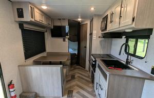 2024 CrossRoads RV Zinger Lite ZR252BH
