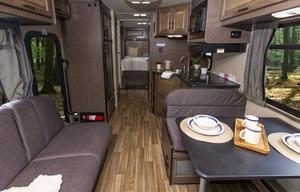 Pet Friendly 2018 Thor Motor Coach Four Winds 28A