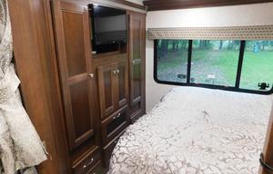 2019 Forest River RV Sunseeker LE 2850SLE Ford