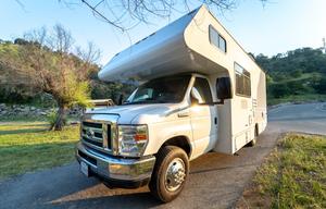 2019- 23ft-Fully stocked- easy to drive