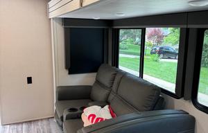 2022 Cougar Half-Ton 26 RBS RV rental photo 8