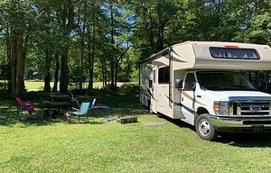 2019 Coachmen RV Leprechaun 260RS Ford 350