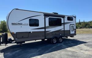 2025 Flagstaff Double Bunk ready for adventures!