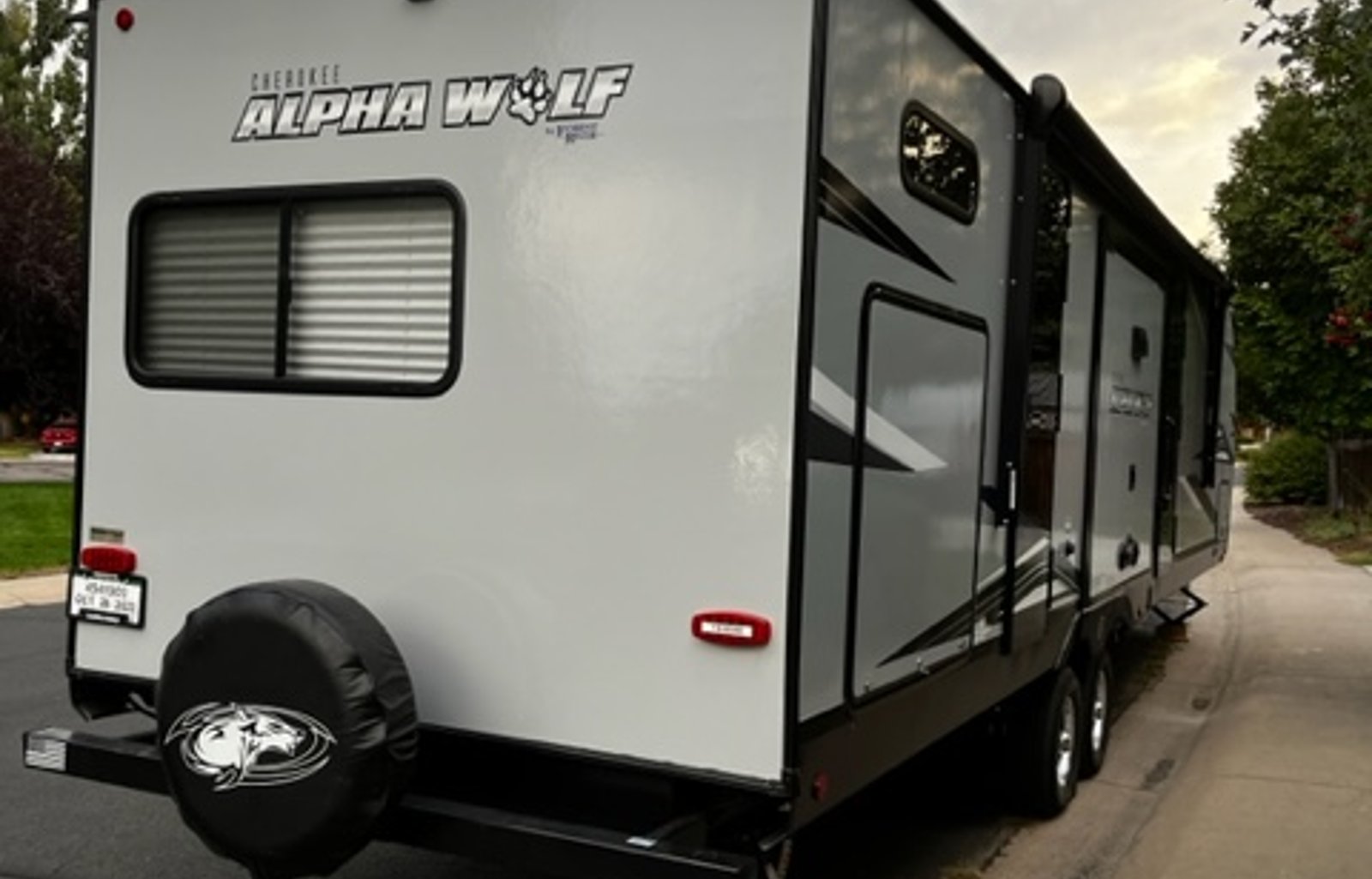 2022 Forest River Rv Cherokee Alpha Wolf 33BH-L