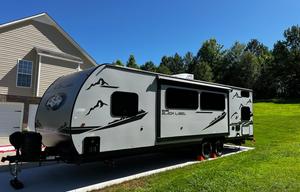 Elite Escape RV Rentals Co.   -   Delivery Only