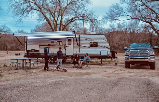 2017 Jayco Jay Flight - Loaded w/ Bunks "4ore"