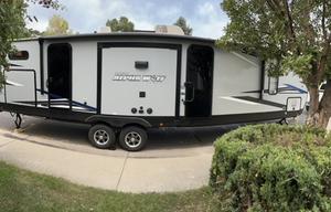 2022 Forest River RV Cherokee Alpha Wolf 33BH-L RV rental photo 4