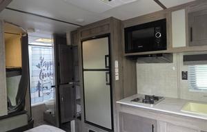 1998 Fleetwood RV Providence 39R