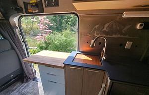 2021 Ford Transit AWD, Hot shower, roof deck