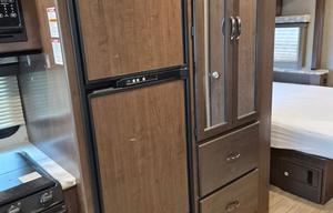2019 Freedom Traveler A27 RV rental photo 5