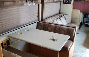 2008 Winnebago Vista 33T