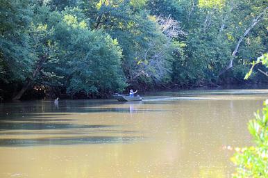 Riverside Park Day Use Area, River Fishing