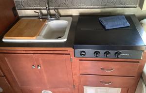 Large Group Alaska RV - Winnebago Minnie Winnie