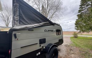 The WanderNest - Cozy Pop- Camper