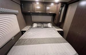 2017 Thor Motor Coach Freedom Elite 30FE