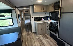 2021 Heartland Sundance Ultra Lite 278 BH RV rental photo 4