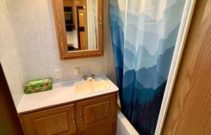 Bunkhouse Camper | Sleeps 8 | Fully Stocked