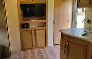 Mojo's 2017 Coachmen Catalina