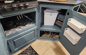 Cute Cozy Camper!