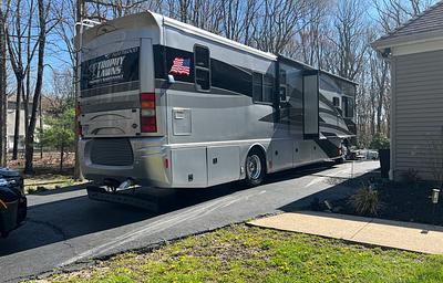 2005 Fleetwood RV Revolution LE 40E RV rental photo 3