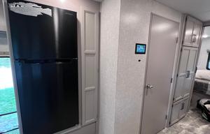 Large Luxury RV with Bunkbeds, Delivery Offered!